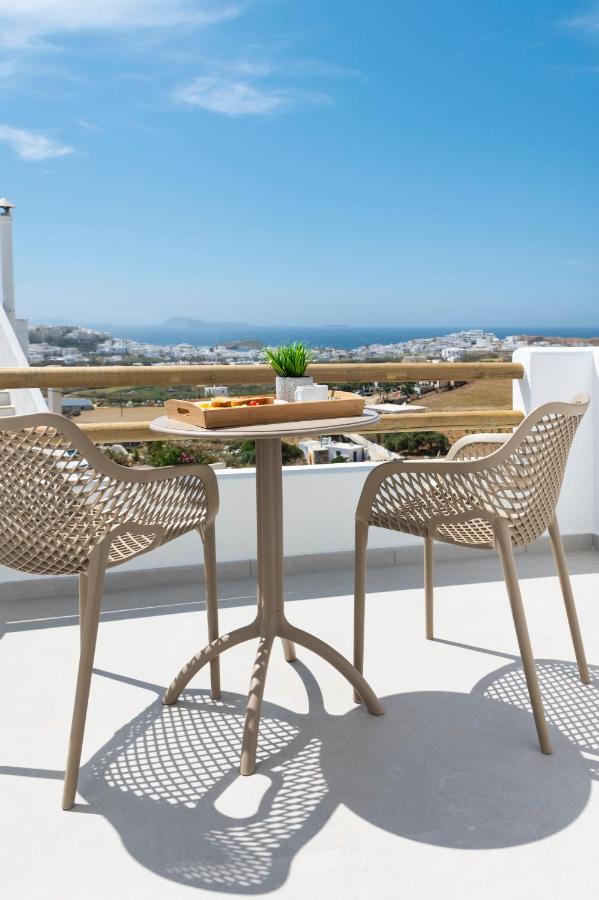 Aparthotel Petros &