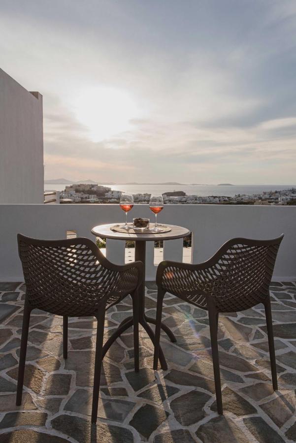 Aparthotel Petros &